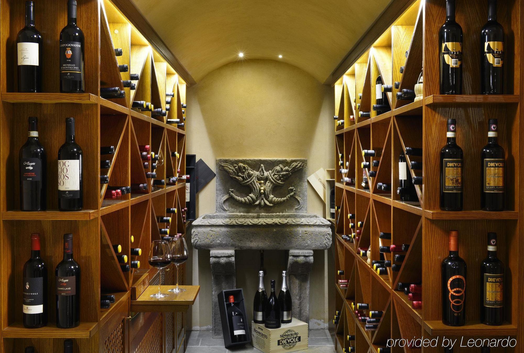 Ville Sull'Arno Florencie Exteriér fotografie Wine cellar